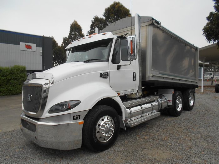 2015 CATERPILLAR CT630 White