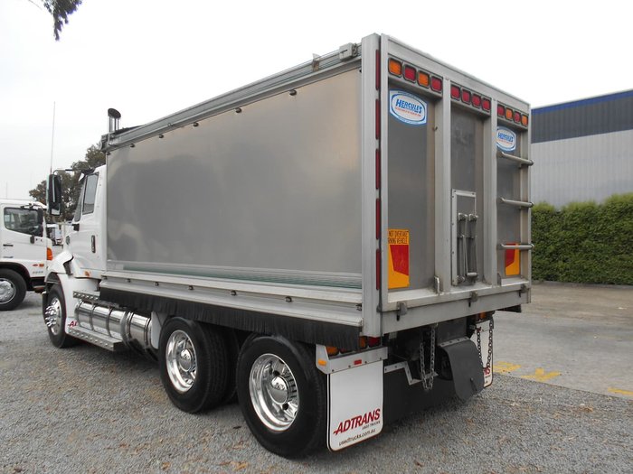 2015 CATERPILLAR CT630 White