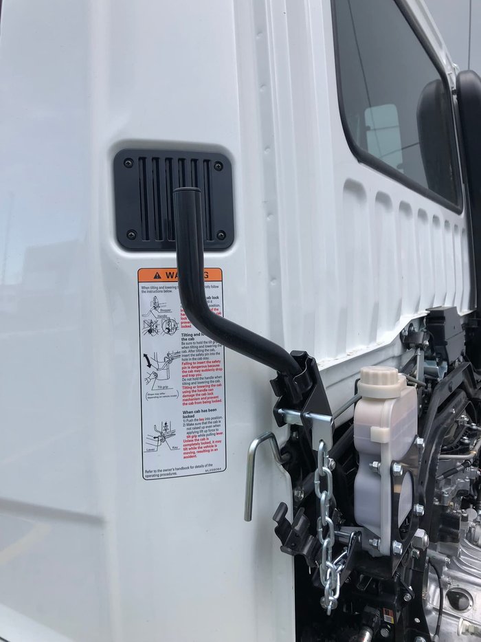 2020 FUSO FUSO FIGHTER White