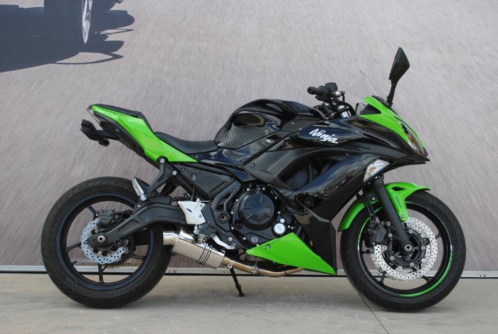 2017 Kawasaki NINJA 650 Green