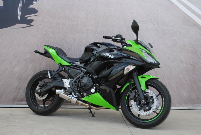 2017 Kawasaki NINJA 650 Green