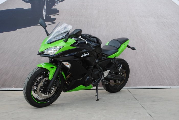 2017 Kawasaki NINJA 650 Green