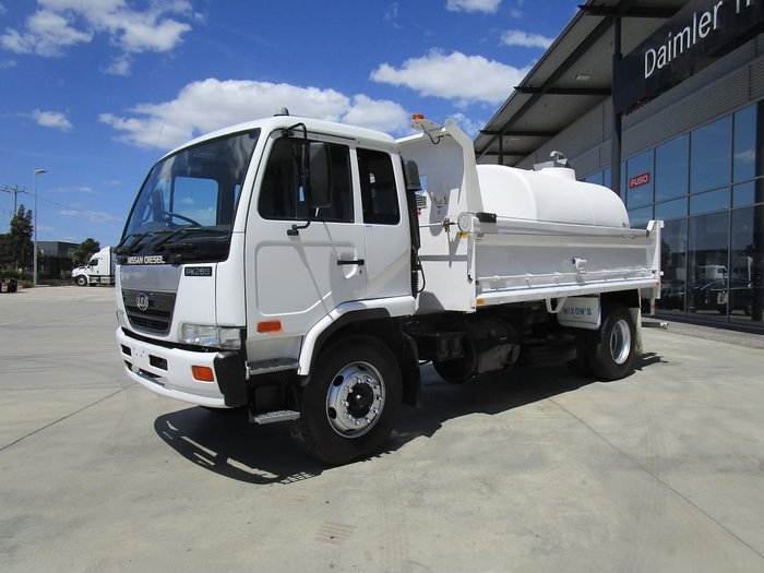 2004 UD PK265 TIPPER/TANKER WHITE