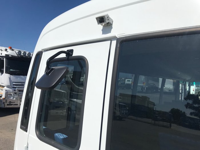 2018 FUSO BE64DJRMBFAF White