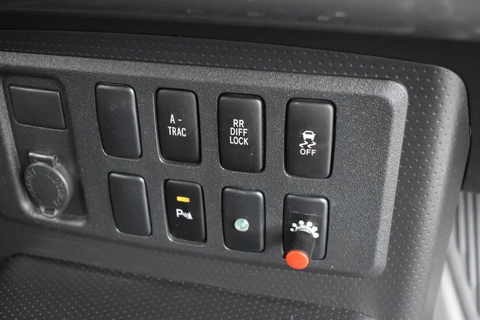 2012 Toyota FJ Cruiser GSJ15R 4X4 Dual Range Grey