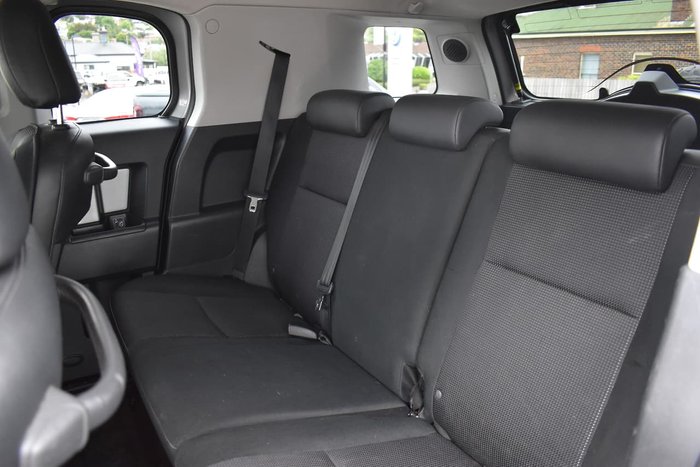 2012 Toyota FJ Cruiser GSJ15R 4X4 Dual Range Grey