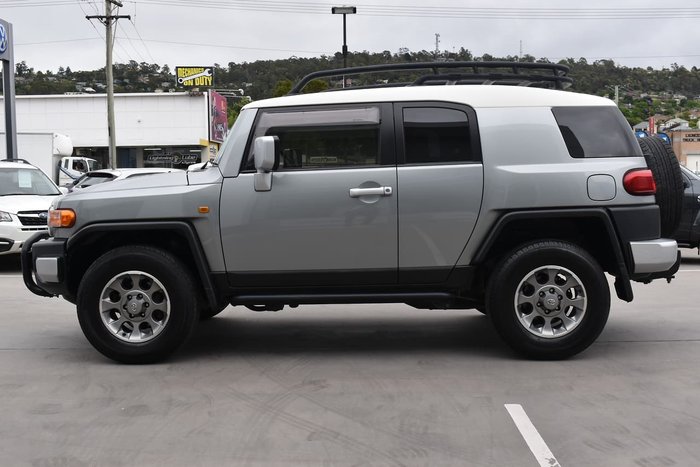 2012 Toyota FJ Cruiser GSJ15R 4X4 Dual Range Grey