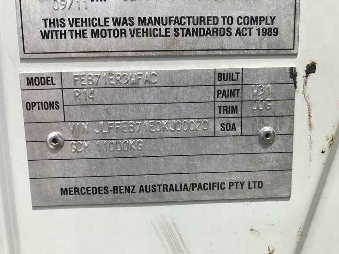 2011 MITSUBISHI FUSO CANTER 815 WHITE