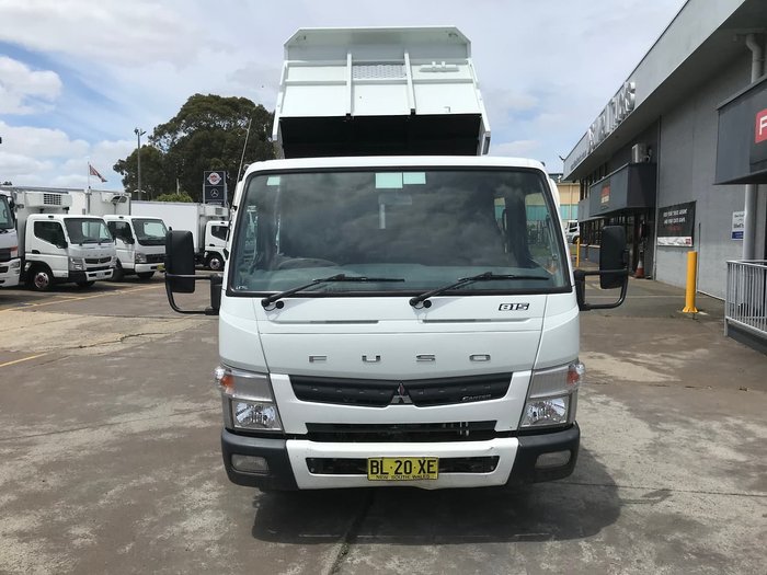 2011 MITSUBISHI FUSO CANTER 815 WHITE
