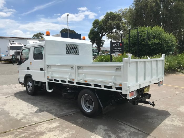 2011 MITSUBISHI FUSO CANTER 815 WHITE