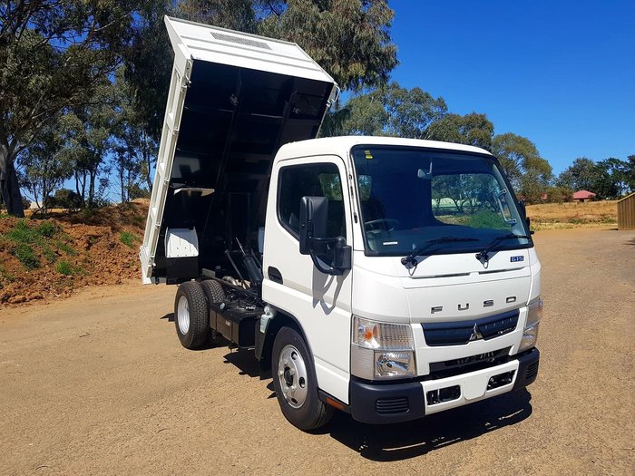 2020 FUSO CANTER 615 TIPPER White