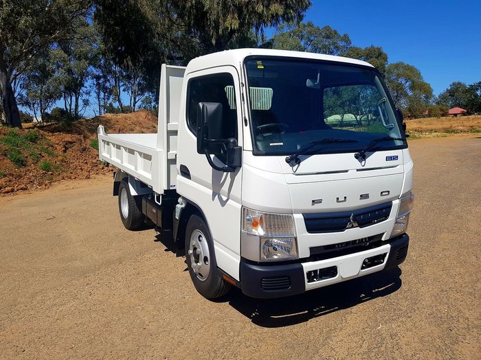 2020 FUSO CANTER 615 TIPPER White