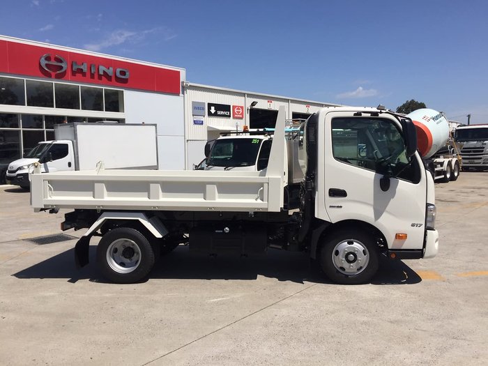2020 HINO 617 MT 2810 WIDE TIPPER White