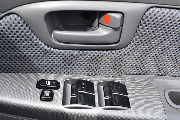 2006 Toyota Hilux SR5 GGN25R MY07 4X4 Silver