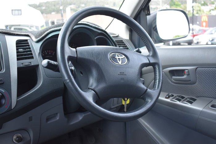 2006 Toyota Hilux SR5 GGN25R MY07 4X4 Silver