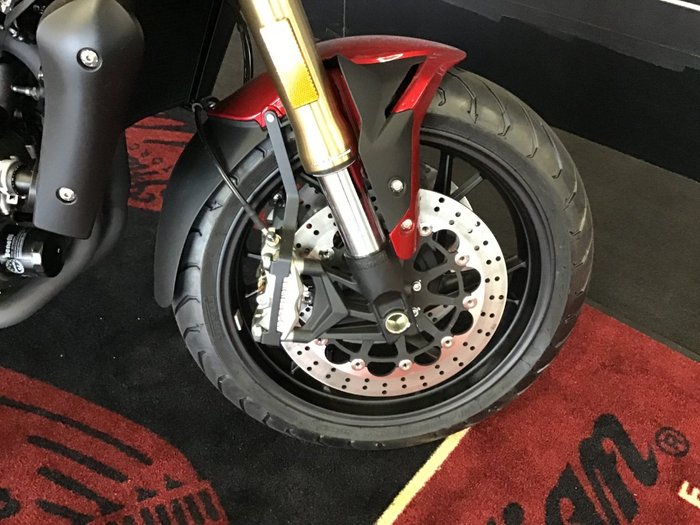 2021 Benelli 2021 Benelli 750CC 752S Road Red