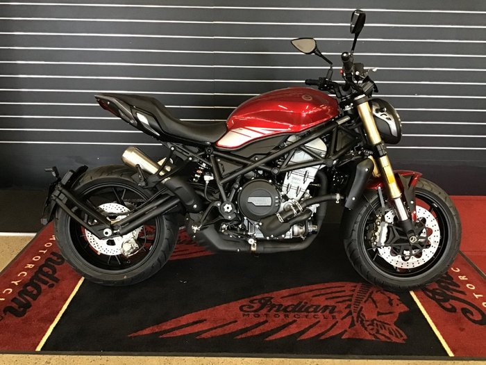2021 Benelli 2021 Benelli 750CC 752S Road Red
