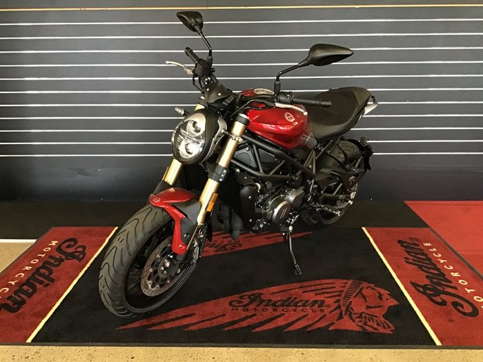 2021 Benelli 2021 Benelli 750CC 752S Road Red