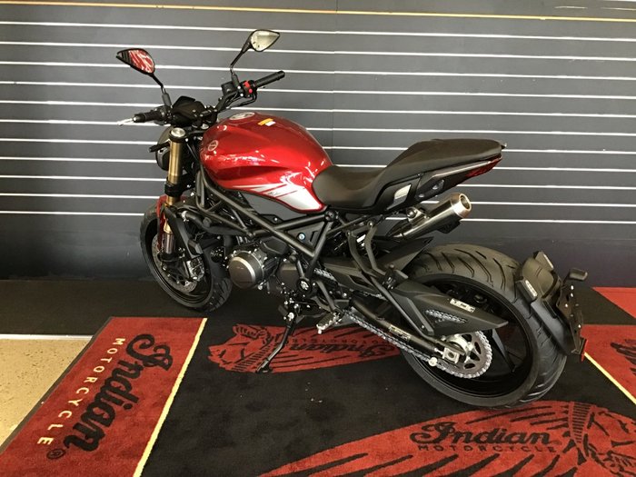 2021 Benelli 2021 Benelli 750CC 752S Road Red
