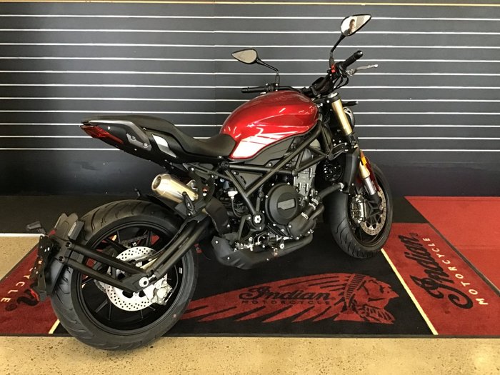 2021 Benelli 2021 Benelli 750CC 752S Road Red