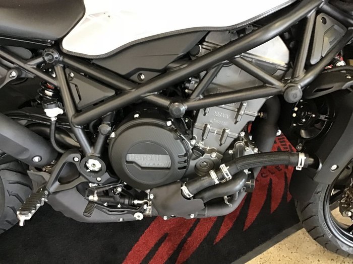 2021 Benelli 2021 Benelli 750CC 752S Road White