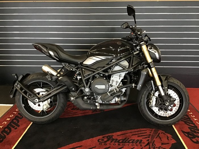 2021 Benelli 2021 Benelli 750CC 752S Road Black