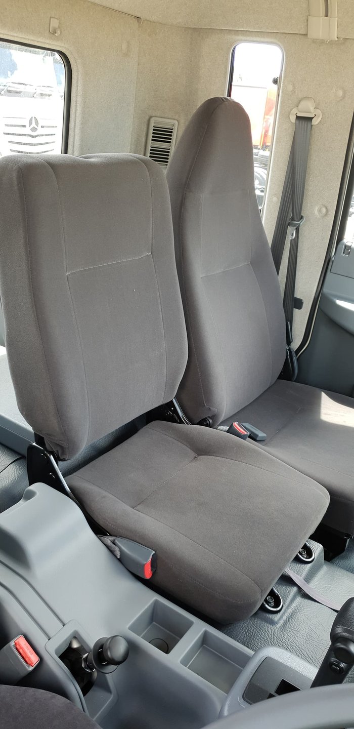 2020 FUSO FIGHTER White