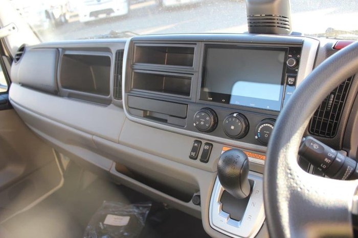 2020 FUSO CANTER White