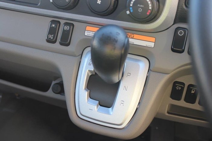 2020 FUSO CANTER White