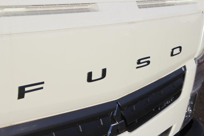 2020 FUSO CANTER White