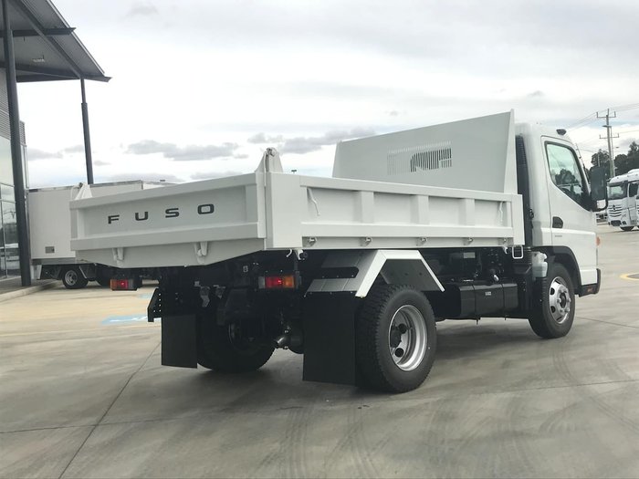 2020 FUSO CANTER 815 WIDE CAB 4X2 TIPPER SWB 6SP A/T WHITE