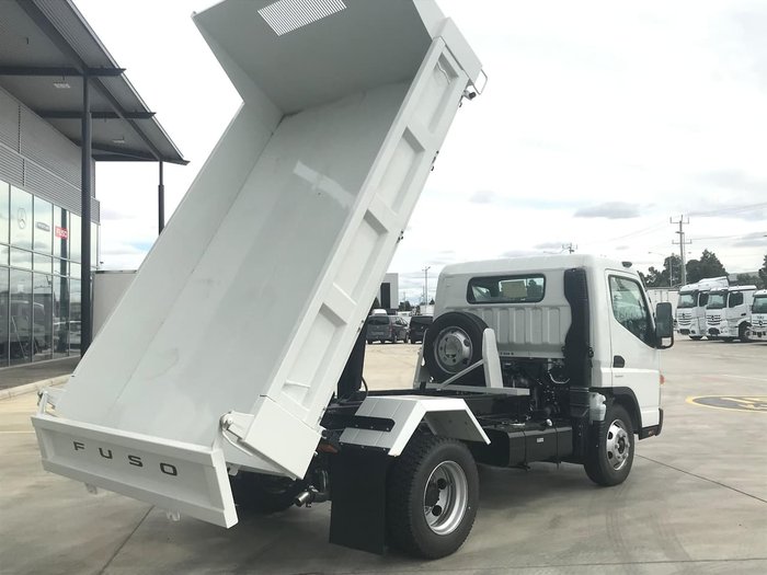 2020 FUSO CANTER 815 WIDE CAB 4X2 TIPPER SWB 6SP A/T WHITE
