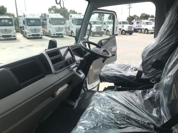2020 FUSO CANTER 815 WIDE CAB 4X2 TIPPER SWB 6SP A/T WHITE