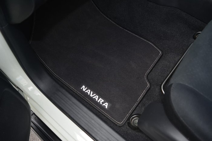 2018 Nissan Navara ST-X D23 Series 3 4X4 Dual Range White