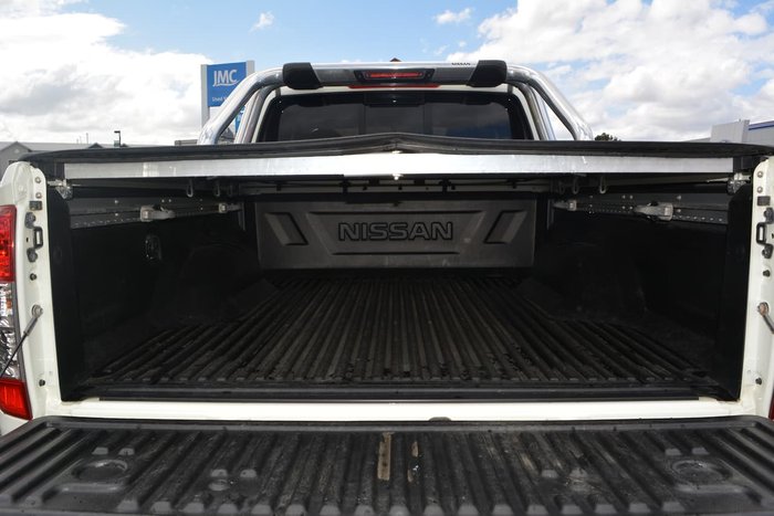2018 Nissan Navara ST-X D23 Series 3 4X4 Dual Range White