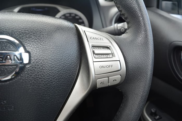 2018 Nissan Navara ST-X D23 Series 3 4X4 Dual Range White