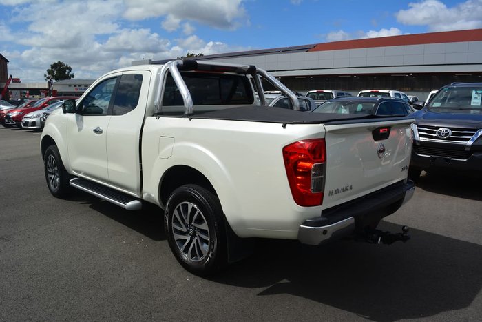 2018 Nissan Navara ST-X D23 Series 3 4X4 Dual Range White