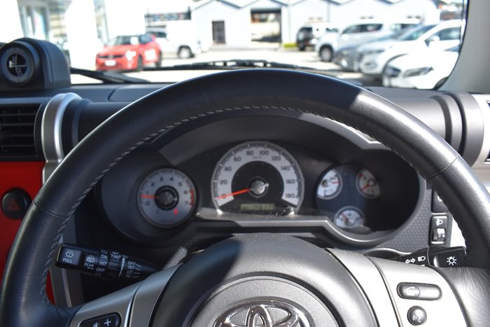 2015 Toyota FJ Cruiser GSJ15R MY14 4X4 Dual Range Red