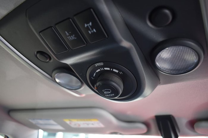 2015 Toyota FJ Cruiser GSJ15R MY14 4X4 Dual Range Red