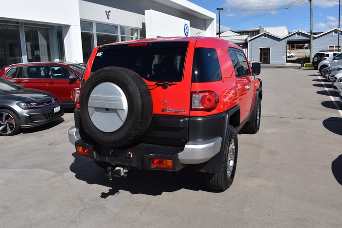 2015 Toyota FJ Cruiser GSJ15R MY14 4X4 Dual Range Red