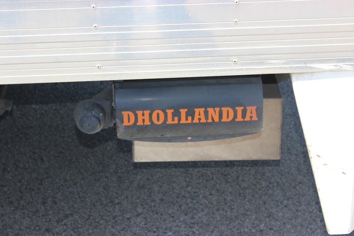 2015 HINO 300 SERIES 616 AUTO SINGLE CAB White