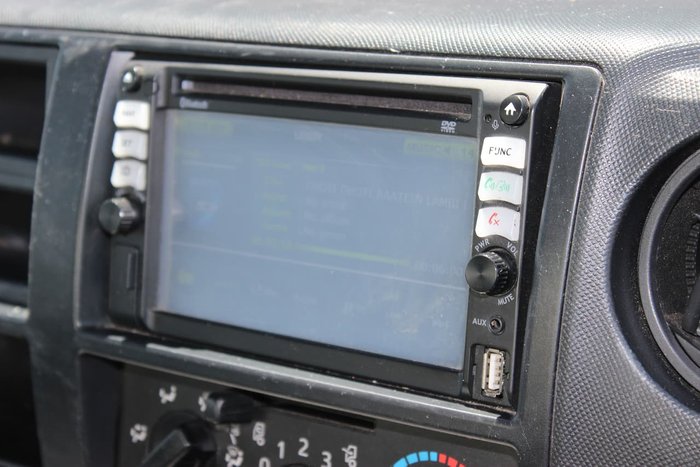 2015 HINO 616 AUTO PANTECH WHITE