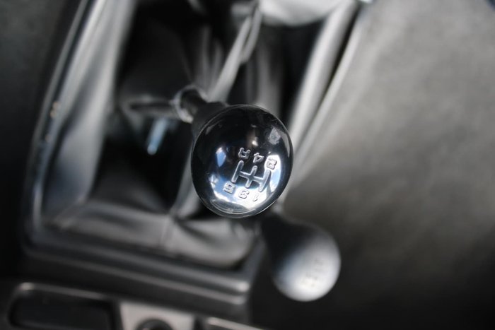 2009 Nissan Navara ST-R D22 MY09 4X4 White