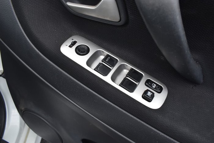 2007 Suzuki Liana RH418 Type 5 White