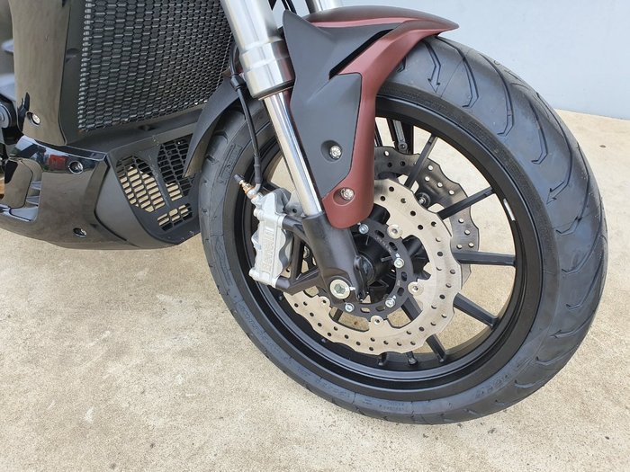 2020 Benelli 502C Red