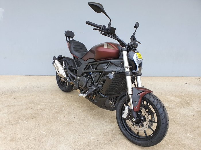 2020 Benelli 502C Red