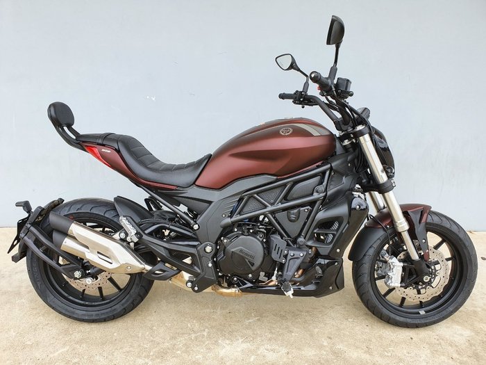 2020 Benelli 502C Red