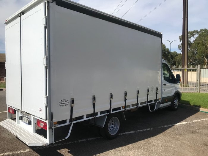 2014 FORD TRANSIT CAB CHASSIS White