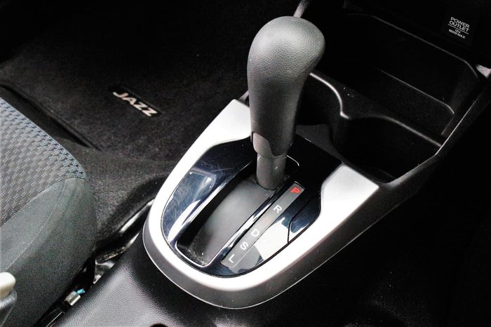 2017 Honda Jazz VTi GF MY18 Red