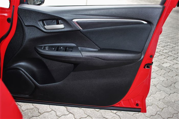 2017 Honda Jazz VTi GF MY18 Red